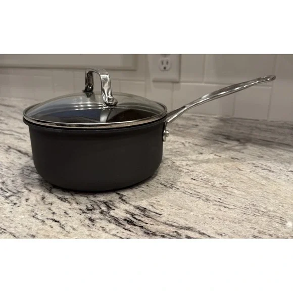 Cuisinart 619-16 Chef's Classic Non-Stick Hard Anodized 1-1/2-Qt. Saucepan w Lid
