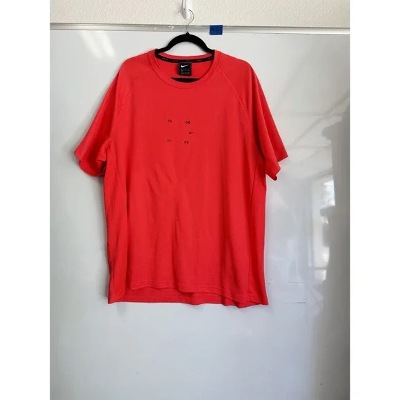 Mens Nike Activewear Performance T-Shirt Bright Red Short Sleeve Size 2XL
