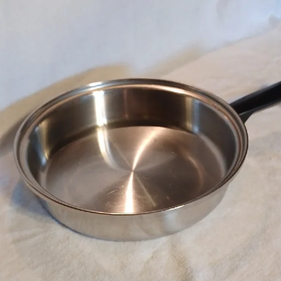 Premium Duncan Hines 10 Inch Stainless Steel Skillet Made In The USA