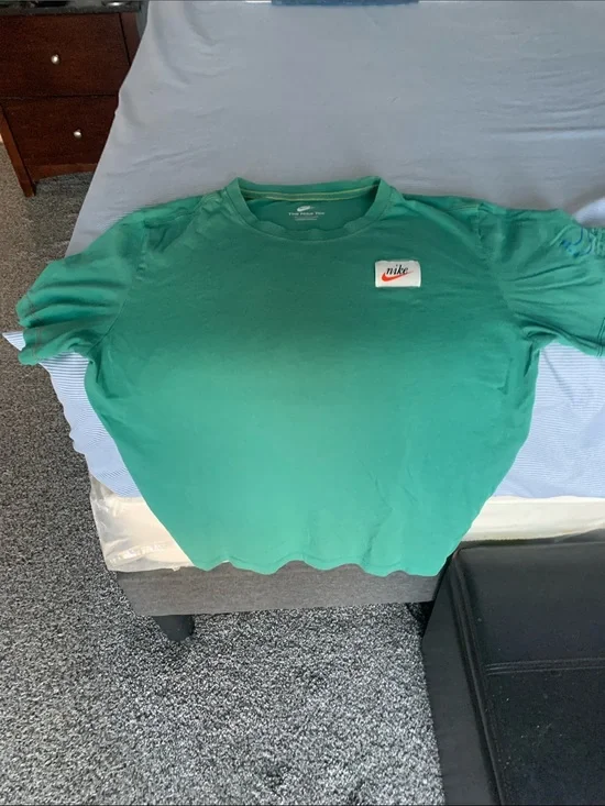 Nike t shirt (men’s) small