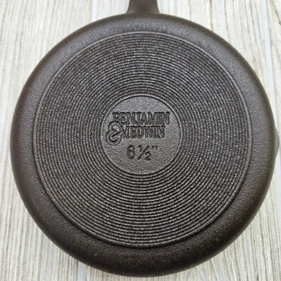 Benjamin & Medwin Cast Iron Skillet 6.5 Inch‎ Vintage Cookware Restored