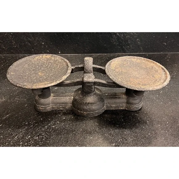 Antique Kinzer & Jones Cast‎ Iron Balance Scale Double Pan Apothecary Scale