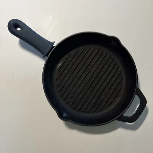 Tramontina Pre-Seasoned Cast Iron 10 inch Black Grill Skillet Pan/w Grip No Lid