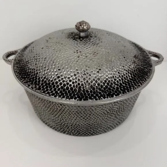 Vintage Hammered/Pebbled/Dimpled Aluminum Dutch Oven with Lid
