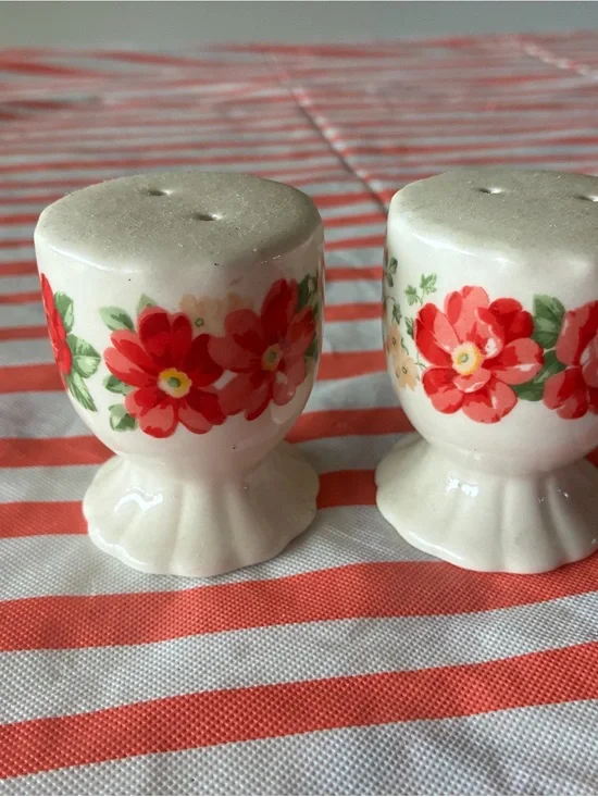 The Pioneer Woman Floral Red and Green Ceramic Salt & Pepper Shakers