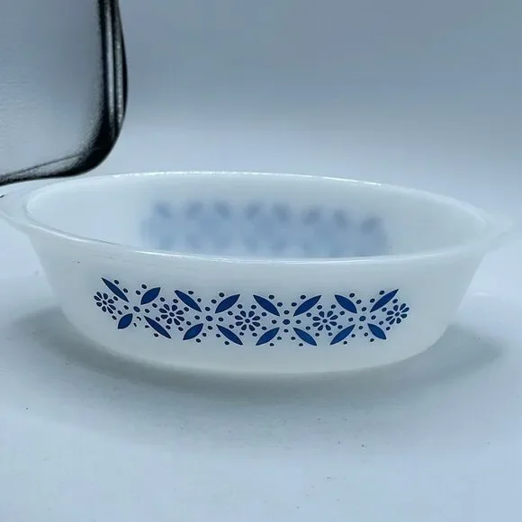 Vintage Glasbake “Blue Daisy” or “Star Daisy “ 1quart casserole dish.