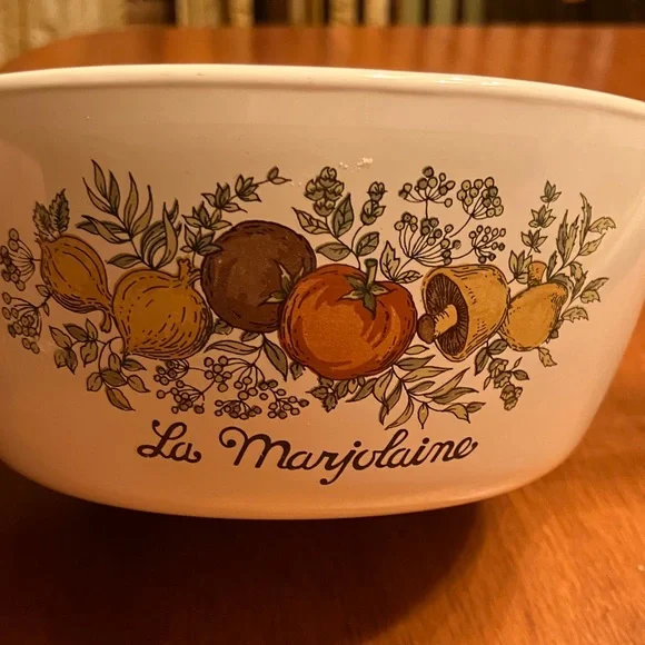Corningware vintage Spice of Life mushroom handled veggie small saucepan