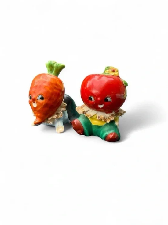 Vintage Japanese Tomato & Carrot Anthropomorphic Shaker Set
