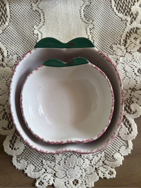 Apple-Shaped Ceramic Nesting Bowls
