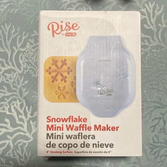 NIB Snowflake waffle maker