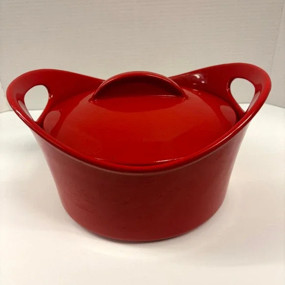 Red Ceramic Casserole Dish w/Lid 10