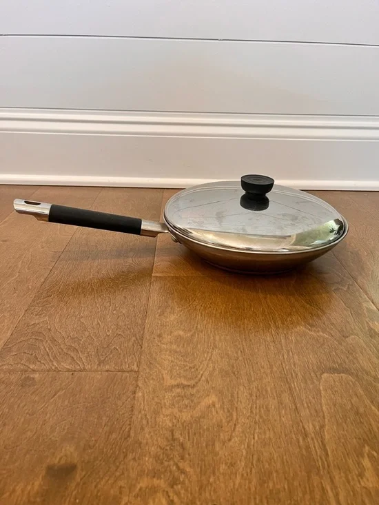 Vintage Revere Ware 10 Inch Copper Ring Bottom Skillet W/Lid: 070