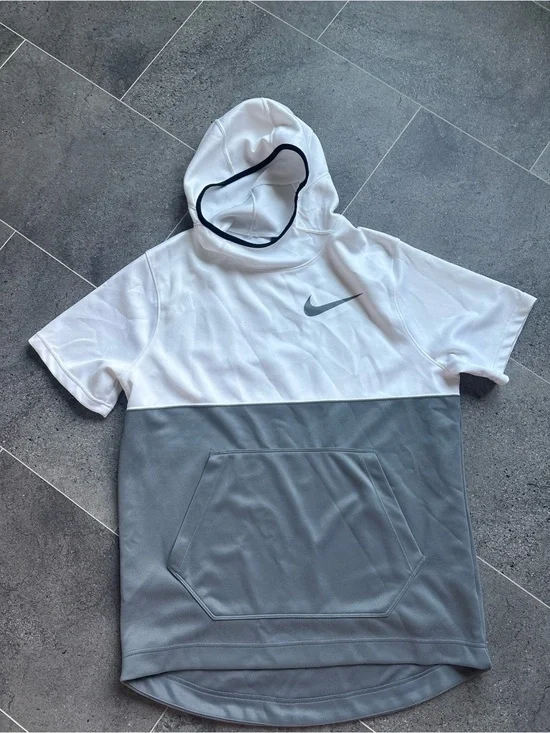 Nike White and Gray Short-Sleeve Hooded Pullover