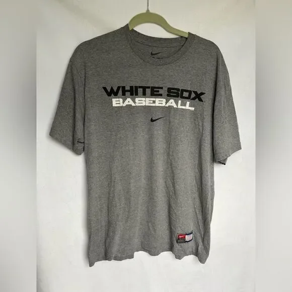 Nike White Socks baseball Tshirt genuine merchandise size Large Gray
