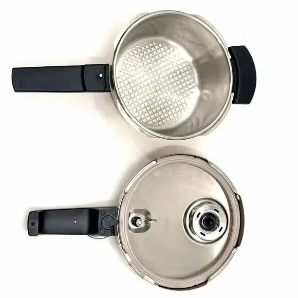 Fissler Vitavit 2.5 L Pressure Cooker W/ CookStar Base 2.6 Qt Stainless Germany