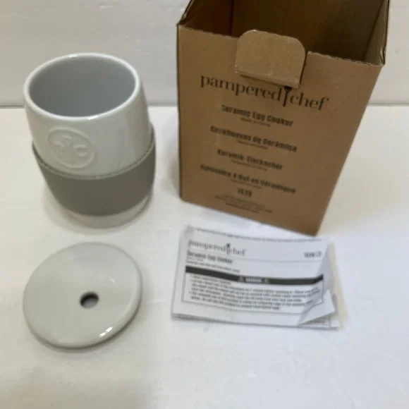 PAMPERED CHEF‎ CERAMIC EGG COOKER