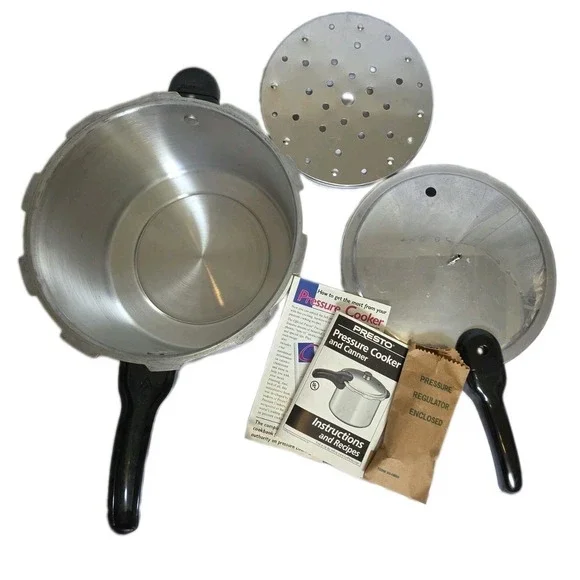 Vintage Presto Model 01282 8-Quart Pressure Cooker