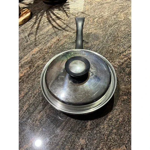 HOMEMAKERS GUILD Skillet 8