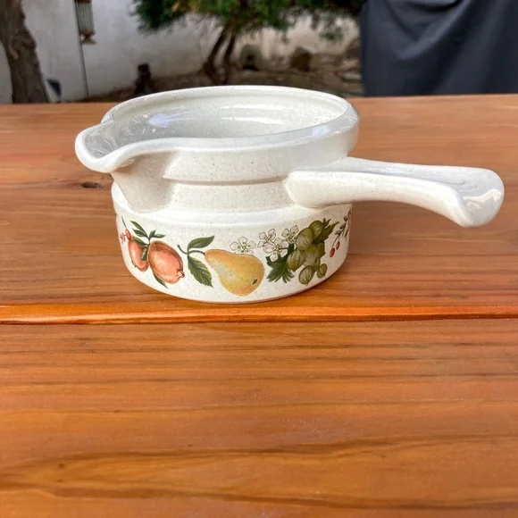 Wedgwood Quince Gravy Boat Made in England Fruit Design