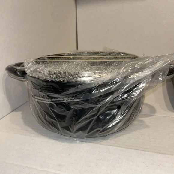 Hell's Kitchen 6 Qt Stockpot w/Glass Lid,‎ Non-stick Aluminum, Soft Touch Handle
