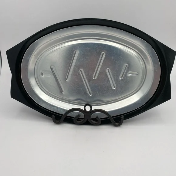 Nordic Ware Aluminum Steak Sizzler Platter Heat-Resistant Black Holder