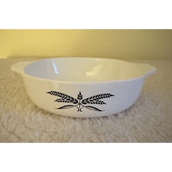 Vintage Anchor Hocking Black Wheat Cookware 9” 1 Quart Retro Casserole  Dish USA