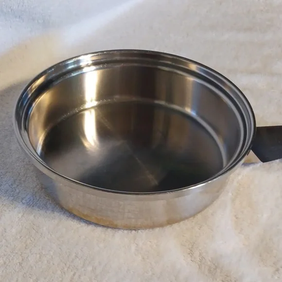 Amway Queen stainless pan 18-8 stainless made in USA 8 inches