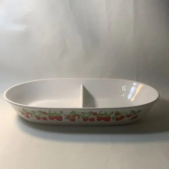 Strawberry Patch Divided Bake Serve Store Bakeware