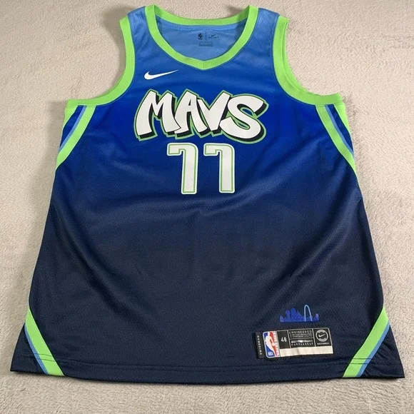 Dallas Mavericks Jersey Mens Large 48 Swingman Nike Dri Fit Luka Doncic #77‎