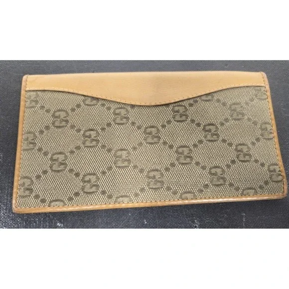 Gucci Cash And Card Wallet. 030,2778,1299,0