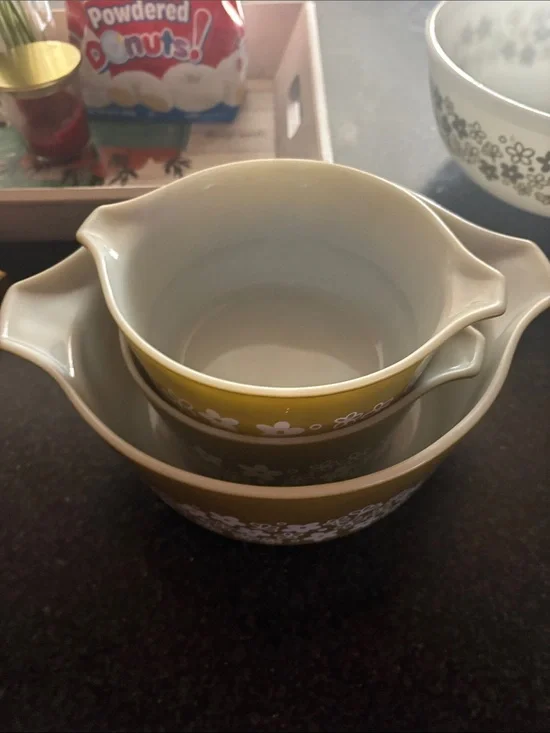 Pyrex Olive Green Floral Prep Bowl with White Flower Pattern