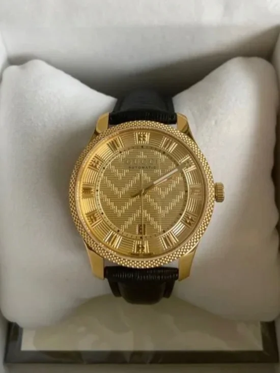 Gucci Men's YA126340 'Eryx ' Black leather watch - Gold - Tone