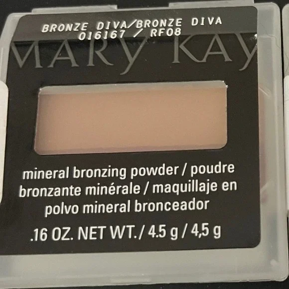 New Mary Kay Mineral Bronzing Powder - BRONZE DIVA