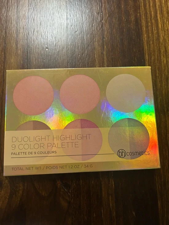 BH Cosmetics Duolight Highlight 9-Color Palette - Gold Holographic Packaging