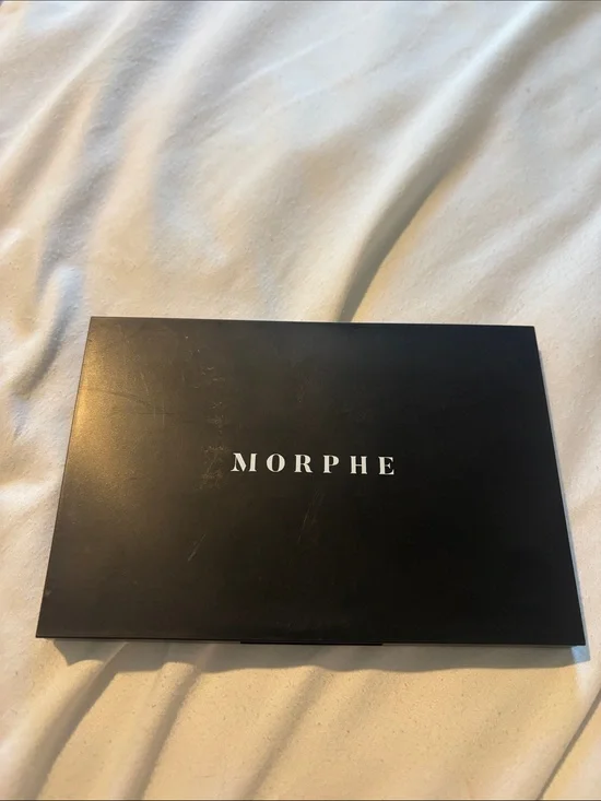 Morphe Bronzer & Contour Palette in Black