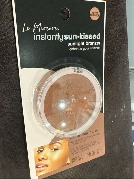 Instantly Sun-Kissed Sunlight Bronzer - Toffee Radiance