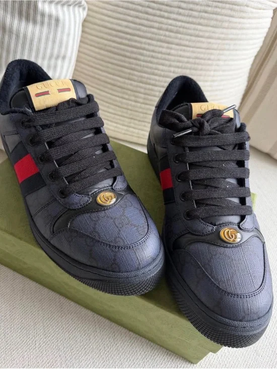 Gucci Navy Canvas Low-Top Sneakers with Red Web Stripe