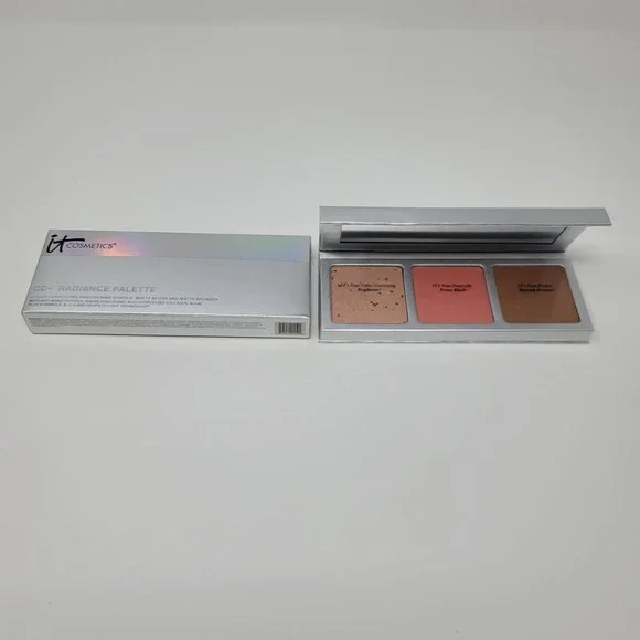 IT‎ Cosmetics CC+ Radiance Palette Naturally Pretty Brightener Blush Bronzer New