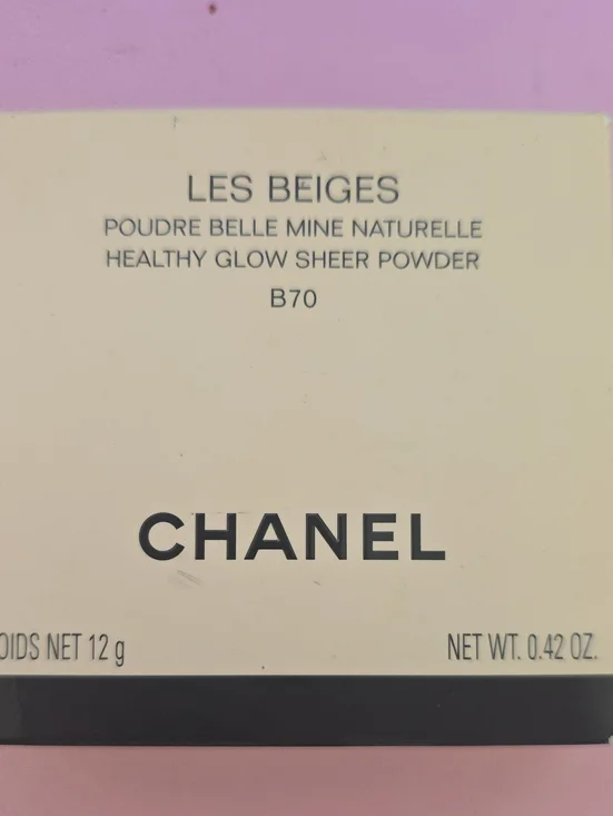 CHANEL Les Beiges Healthy Glow Sheer Powder B70 - Beige