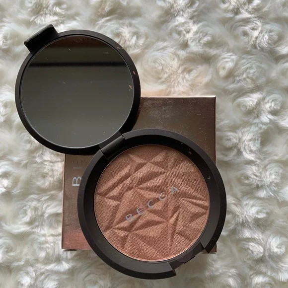 New Becca Bronzed Amber Shimmering Skin Perfector Pressed