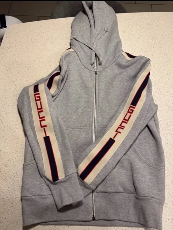 Gucci Men’s Large Logo-Stripped Hooded Zip Up Authentic NWOT W 19’/Length24.5’