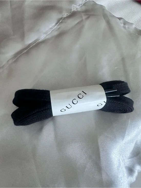 Gucci shoe laces in black for sneakers or trainers- authentic Gucci laces