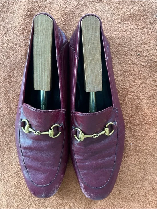 Gucci Burgundy Leather Horsebit Loafers with Gold Hardware size 9