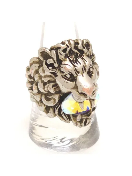 Gucci Crystal Lion Head Ring Aurora Color Silver