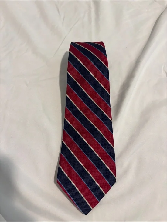 Brooks Brothers.Men's Red and Navy Striped Silk Tie