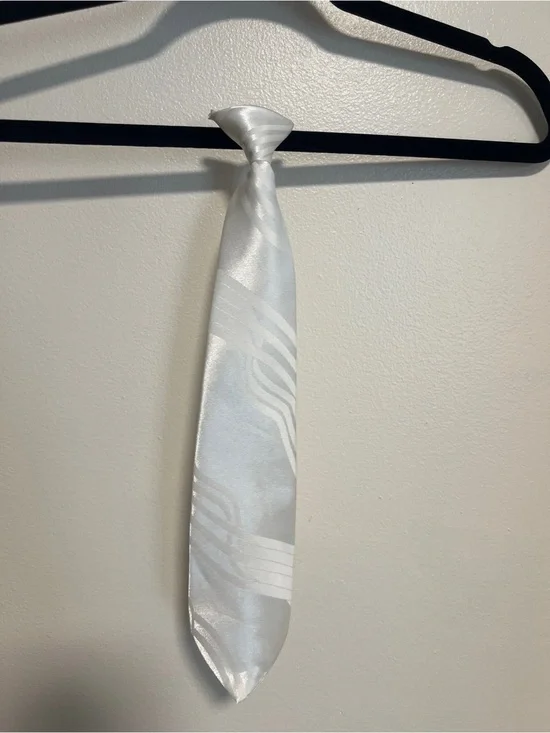 Dannicelli Boys White Satin Wavy Stripe Clip-On Tie Formal Wedding Communion 15
