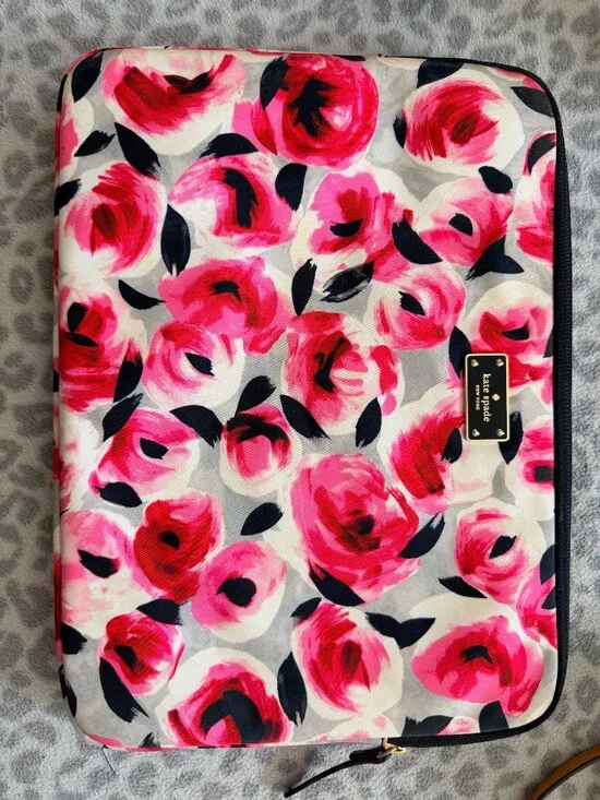 Kate Spade New York Sleeve for up to 14