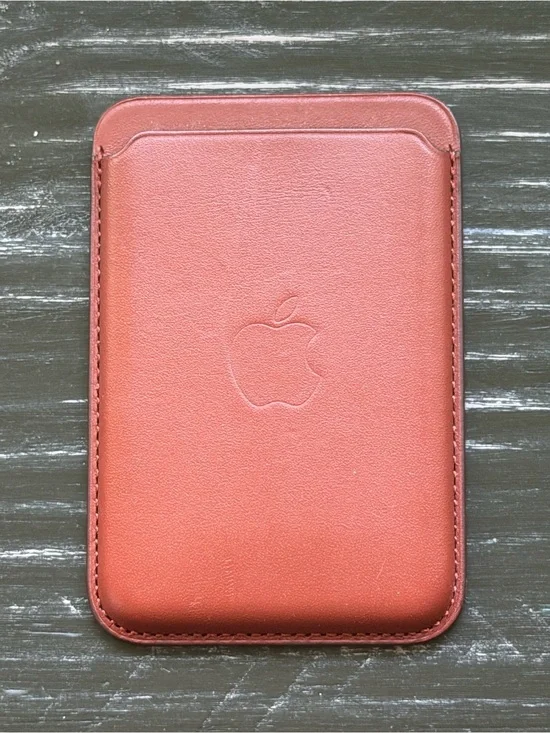 Apple MagSafe Leather Card Holder - Golden Brown