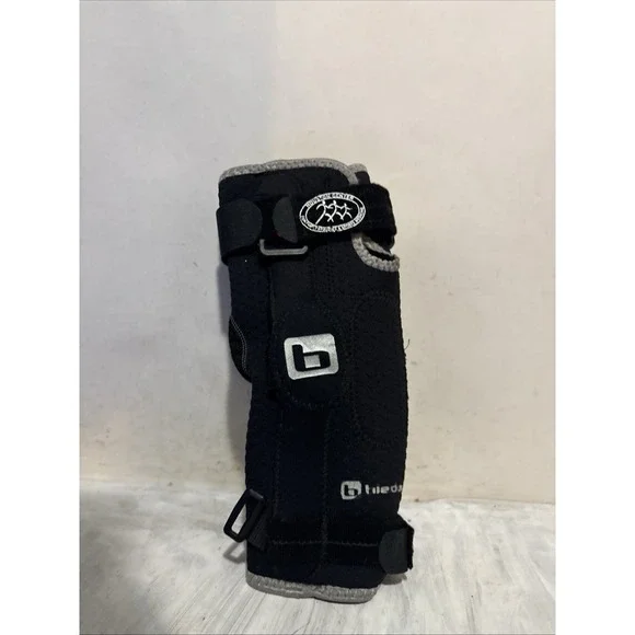 Bledsoe Hinged Elbow Brace Medium