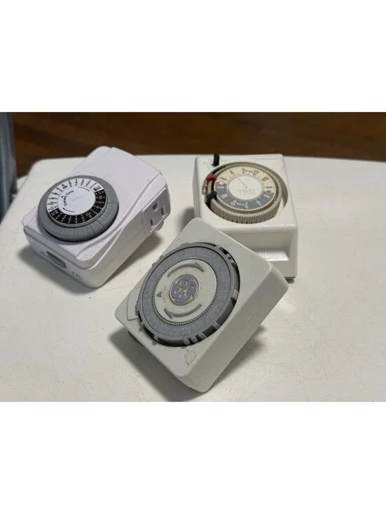 GE  7 - DAY TIMER  Lot Of 3 , Diferent Brands